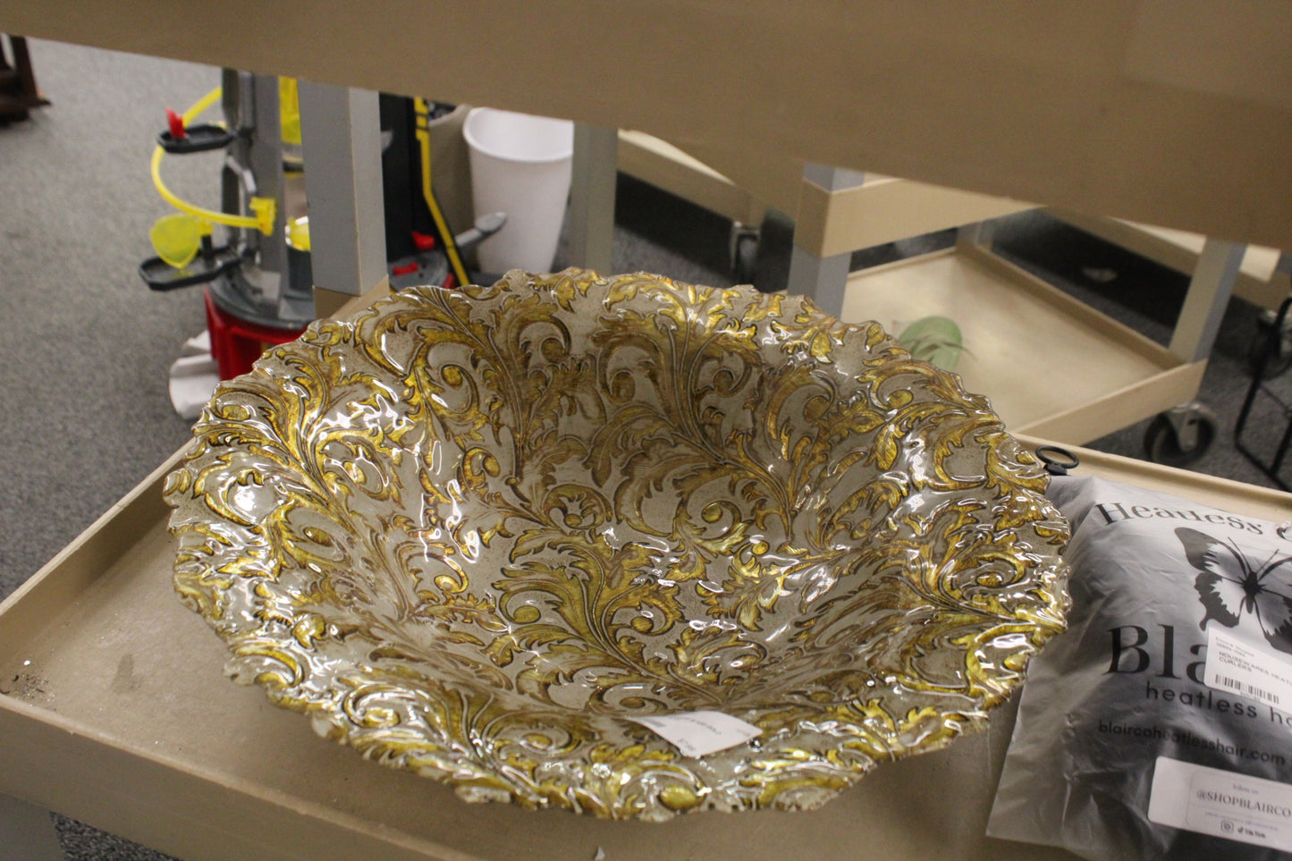 GLASS GOLD LARGE BOWL