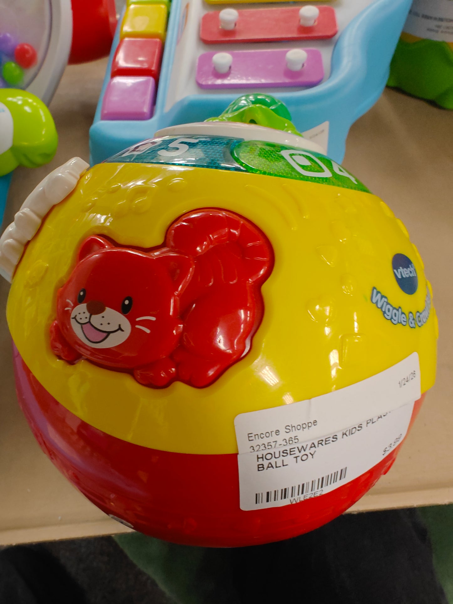 KIDS PLASTIC BALL TOY